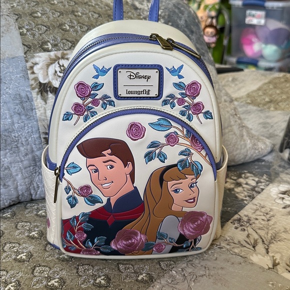 Beautiful Loungefly featuring Sleeping Beauty - Aurora and Prince Phillip, NWTs - Picture 1 of 6